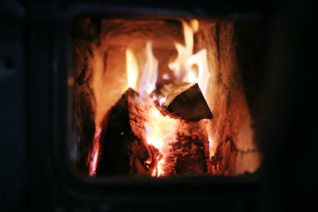 Grâce à ces quelques conseils, il est sera facile de réduire vos factures de chauffage cet hiver tout en ayant chaud.